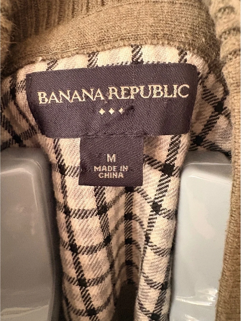 Banana Republic Men's Olive Green Pullover Sweater Medium